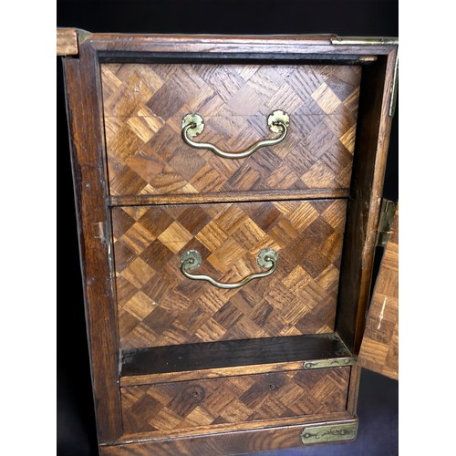 237 - A MEIJI PERIOD JAPANESE TANSU TRAVELING SCHOLARS DESK. TWIN PEDESTALS FITTED WITH DRAWERS. PARQUETRY... 