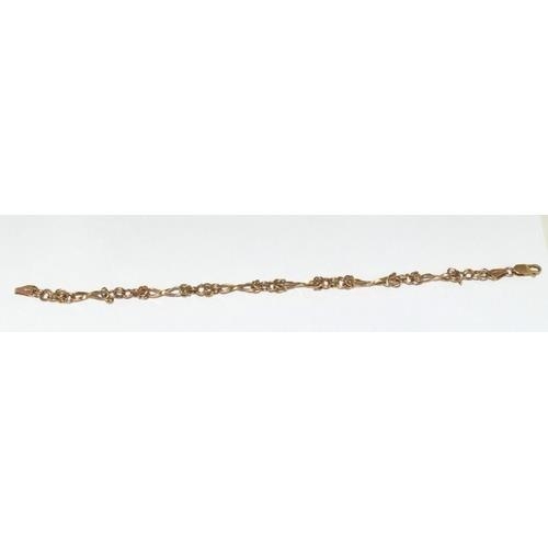 192 - 9ct gold vintage Byzantine open work bracelet  20cm 3.3g