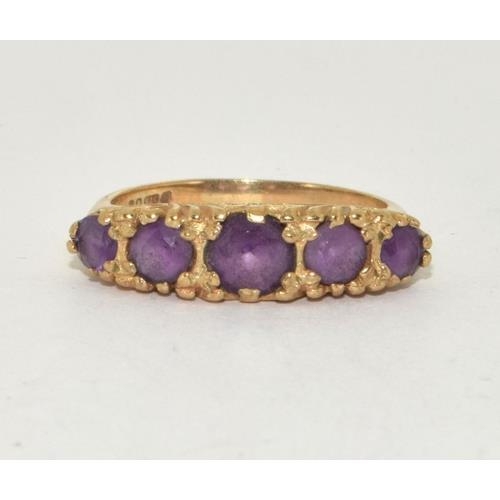 20 - 9ct gold vintage amethyst 5 stone gypsy ring (2.9g) size K