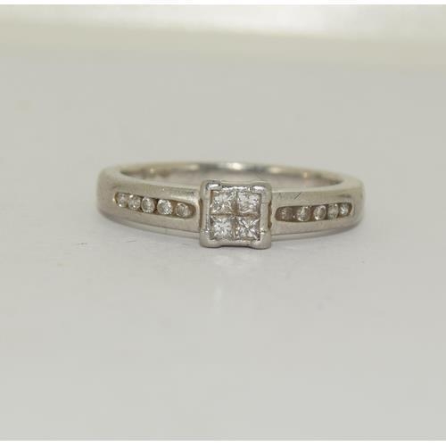 270 - Platinum Ladies Diamond ring set with Diamond shoulders and H/M in ring as 0.25ct size K