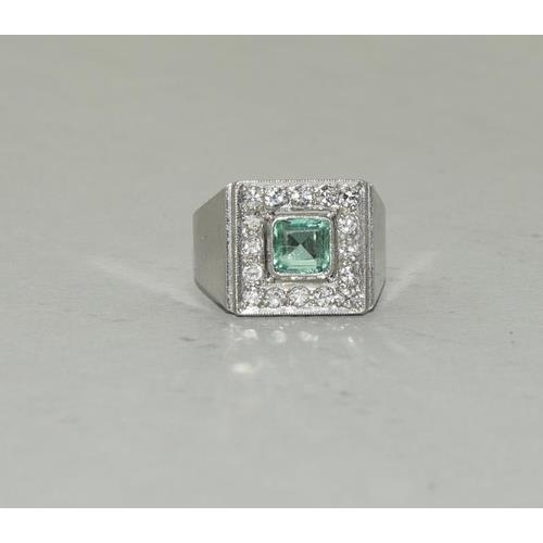 311 - Platinum Art Deco Emerald Diamond ring. Size N.