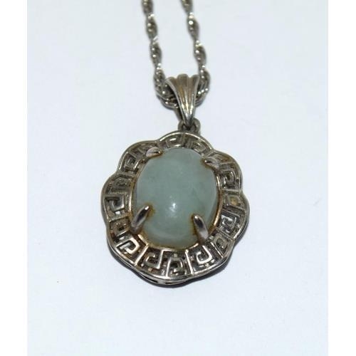 109 - Vintage silver Jade pendant necklace