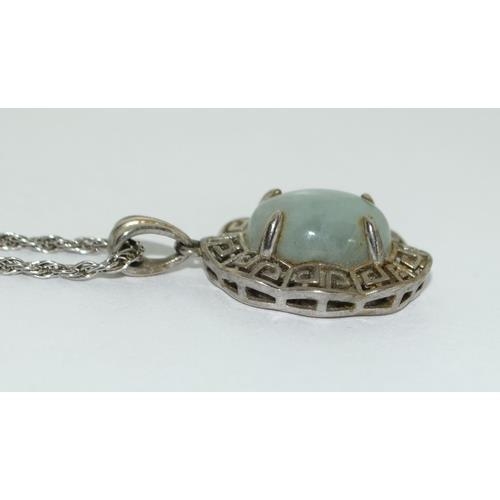 109 - Vintage silver Jade pendant necklace