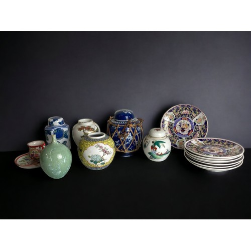 170 - A JOB LOT OF CHINESE & OTHER ORIENTAL CERAMICS.