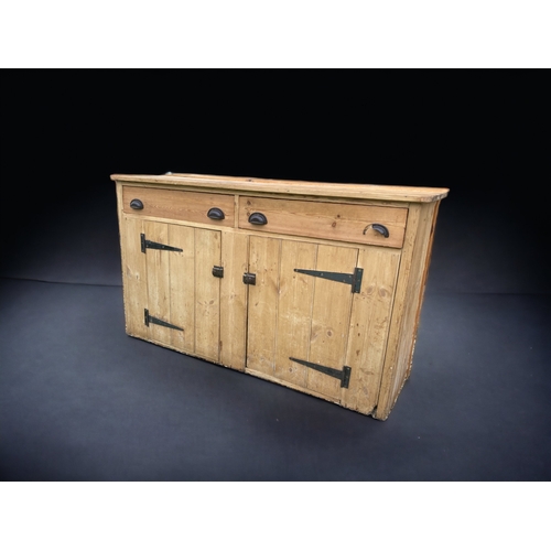 60 - A VICTORIAN DOUBLE DOOR PINE COUNTRY FARMHOUSE SIDEBOARD / DRESSER BASE. TWIN DRAWERS.