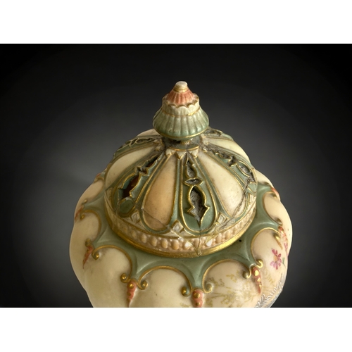 210 - A ROYAL WORCESTER HAND PAINTED BLUSH POTPOURRI VASE. 
18CM TALL.