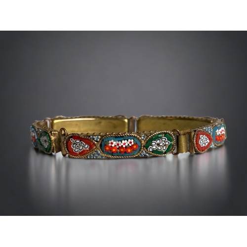 164 - A VINTAGE ITALIAN GILT METAL MICRO MOSAIC BRACELET.