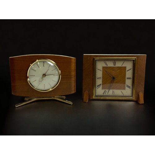 260 - TWO MID-CENTURY ELECTRIC MANTEL CLOCKS BY WESTCLOX AND SMITHS.