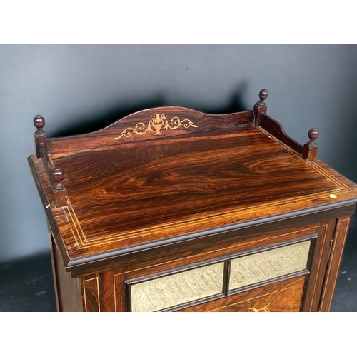 82 - A VICTORIAN / EDWARDIAN INLAID MIRROR FRONT MAHOGANY CABINET.