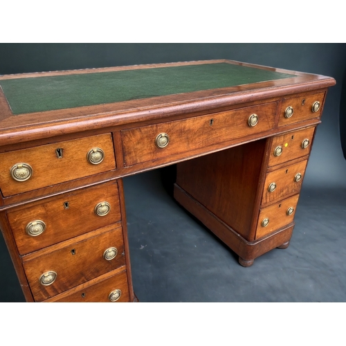 87 - A VICTORIAN LADIES PEDESTAL LEATHER TOPPED WRITING DESK.