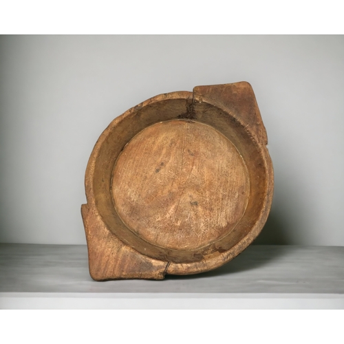 411 - ANTIQUE WOODEN DOUGH KNEADING PARAT BOWL.