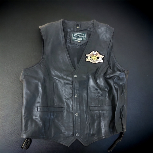 321 - A MENS LEATHER 'HARLEY OWNERS GROUP' BIKERS JACKET. GREAT WESTERN CHAPTER.
SIZE - 4XL