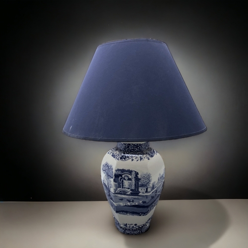 322 - A SPODE BLUE ITALIAN TABLE LAMP.