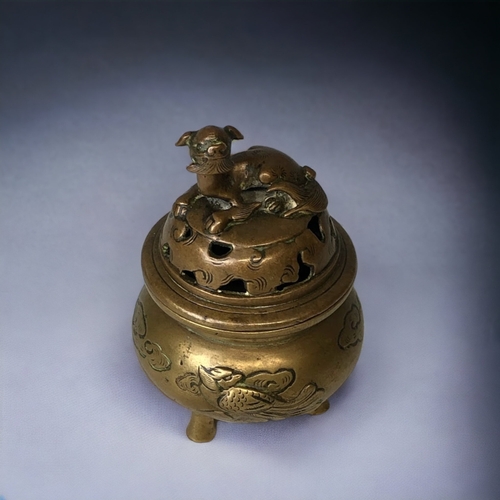 274 - ANTIQUE CHINESE BRONZE / BRASS TRIPOD CENSER.