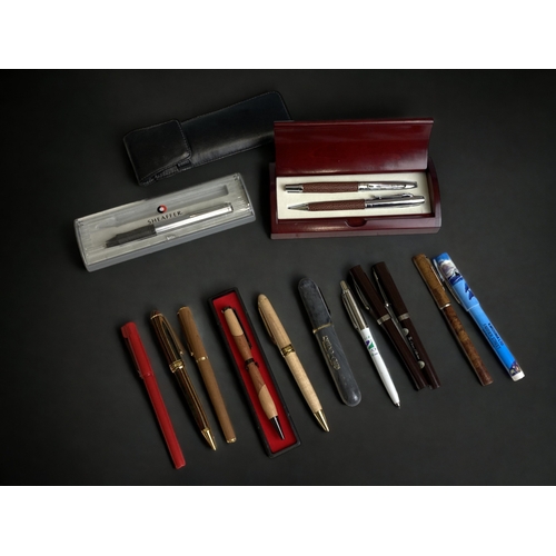 396 - A COLLECTION OF PENS & PENCILS. INCLUDING SHEAFFER, STYPEN, PARKER & MORE.