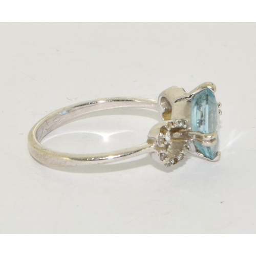 237 - 9ct white gold ladies Diamond and Aquamarine ring size N