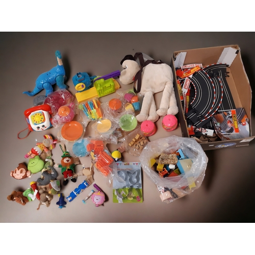 538 - A LARGE LOT OF MIXED CHILDRENS TOYS - SEE ALL PICTURES