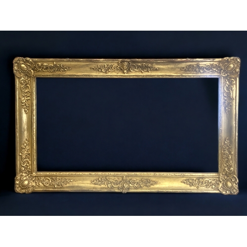 538 - A 19TH CENTURY GILTWOOD MIRROR. 
107 X 64 CM