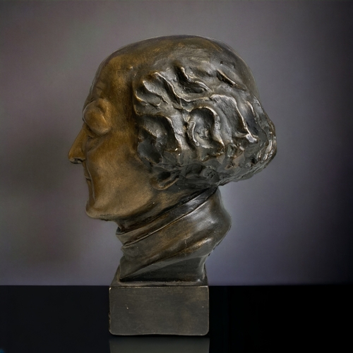 534 - A PAINTED PLASTER BUST OF GUIDO GEZELLE.
EARLY 20TH CENTURY.
PAINTED BRONZE EFFECT.
HEIGHT - 32CM