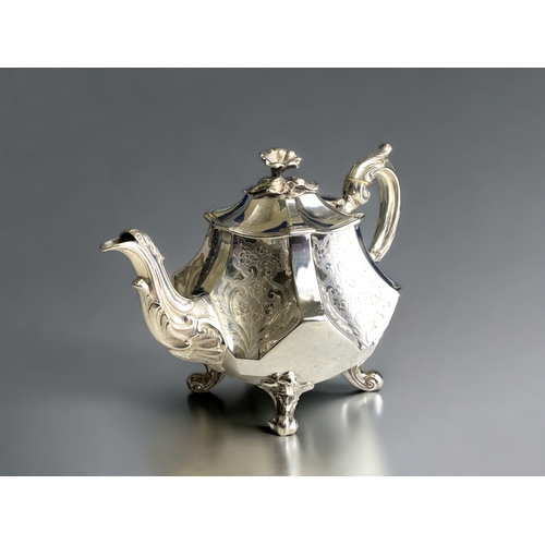 512 - A Sterling Silver Rococo style teapot. 
By Angel brothers (Joseph Angell I & Joseph Angell II). Lond... 