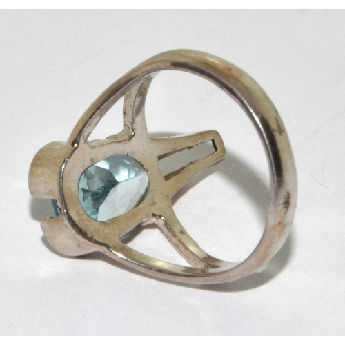 520 - 925 silver ladies designer Aquamarine ring size L