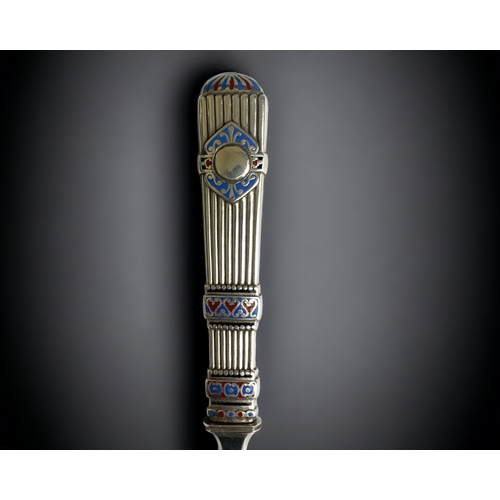 707 - A Victorian Elkington and Co silver plate & enamel Cloisonné paper knife.  
Circa 1890.