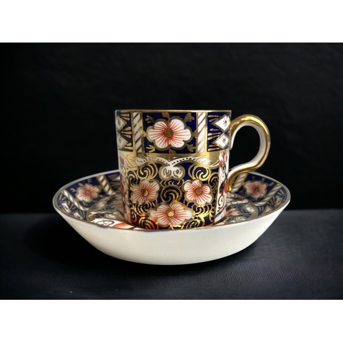 614 - A Set of six Royal Crown Derby Imari pattern coffee cans and saucers, pattern 2451. Each piece beari... 