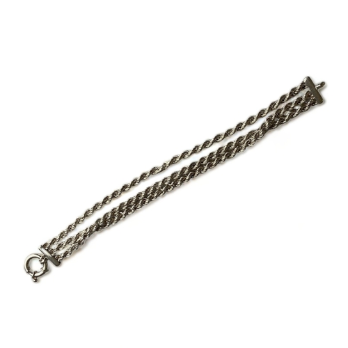 669 - Silver three chain bracelet with bolt clasp, 19cm, 
19g