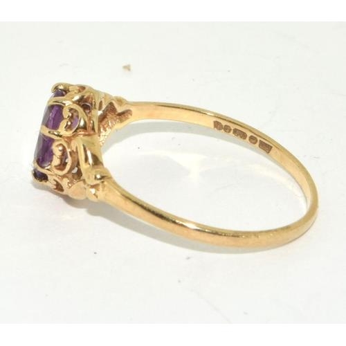 675 - A 9ct Gold & Amethyst solitaire ladies Ring. 
Size M