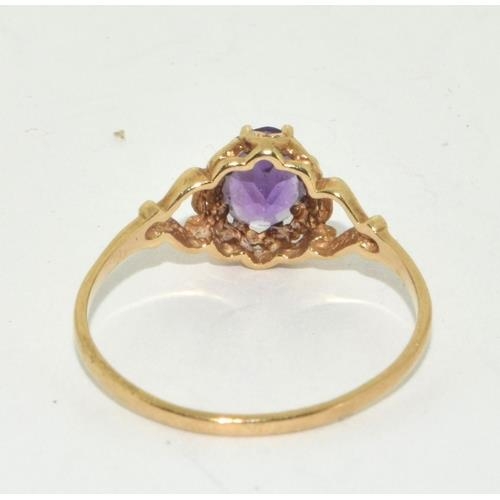 675 - A 9ct Gold & Amethyst solitaire ladies Ring. 
Size M