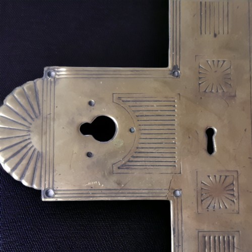 575 - A LARGE VICTORIAN CHRISTOPHER DRESSER STYLE DESIGN DOOR LOCK FINGER PLATE. 
41.5 X 22CM