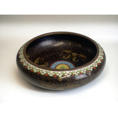 73 - A Chinese Republic period Cloisonné bowl. 
Marked to base. 
6 x 20cm