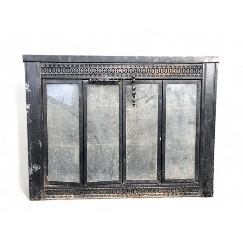 129 - A 19TH CENTURY FOLDING GLASS FIRE SCREEN.