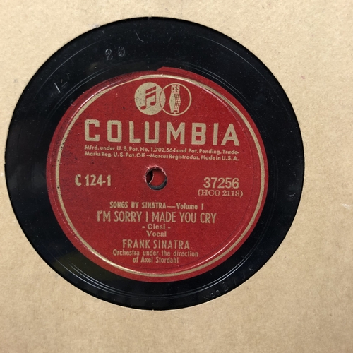 314 - A collection of vintage records, including Frank Sinatra & Perry Como.