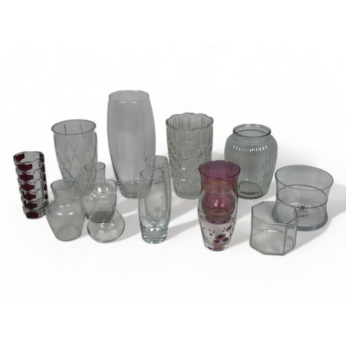 342 - A large collection of Vintage Glass centre bowls and vases etc