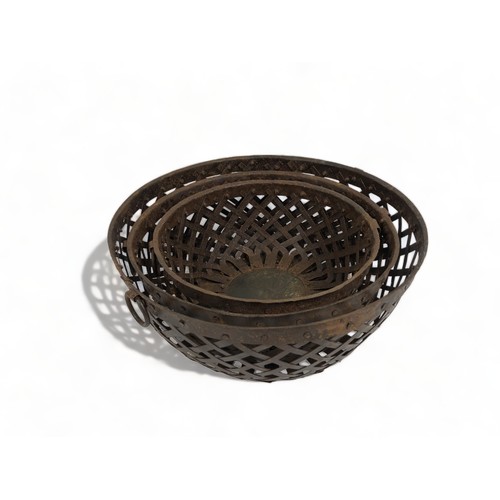 399 - 3 X Metal Round Basket Planters