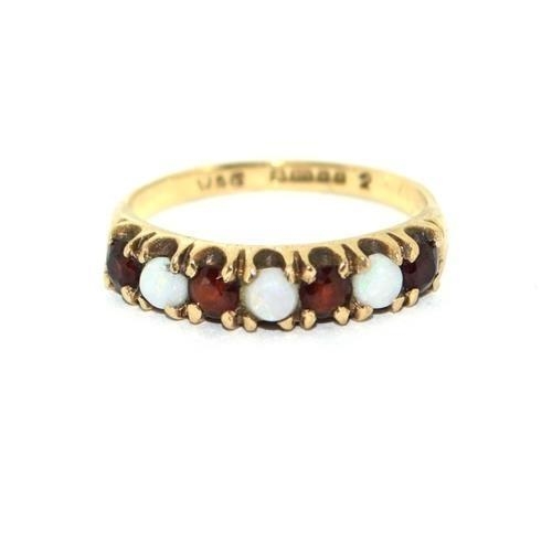 102 - 9ct gold ladies Opal and Garnet half eternity ring set with cabochon opals size N