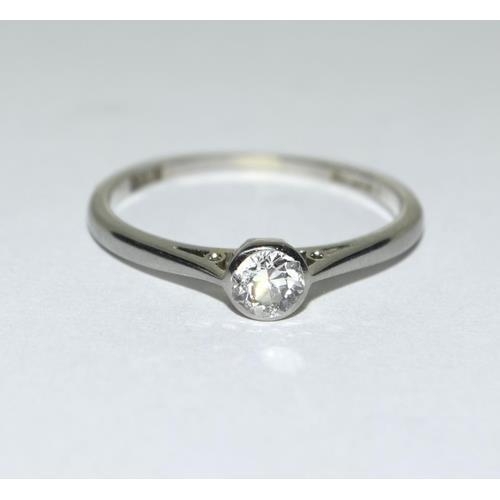 114 - 18ct white gold ladies diamond solitaire ring approx 0.25ct size M