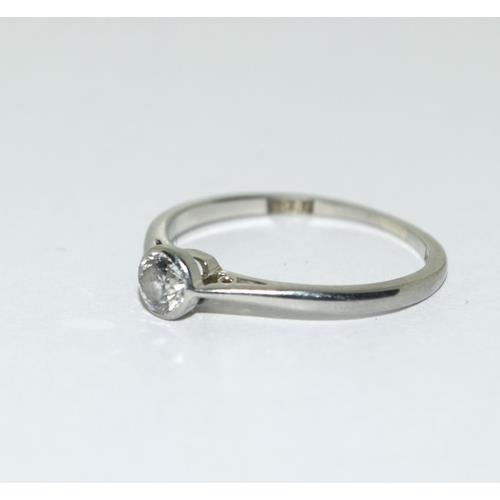 114 - 18ct white gold ladies diamond solitaire ring approx 0.25ct size M