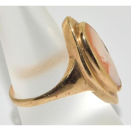 116 - 9ct Gold Cameo Ring. 4g Size O.