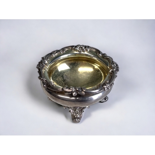 70 - A WILLIAM IV SILVER FOOTED BOWLS.
Edward junior, John William Barnard.
1837, William IV Hallmark.
Gi... 