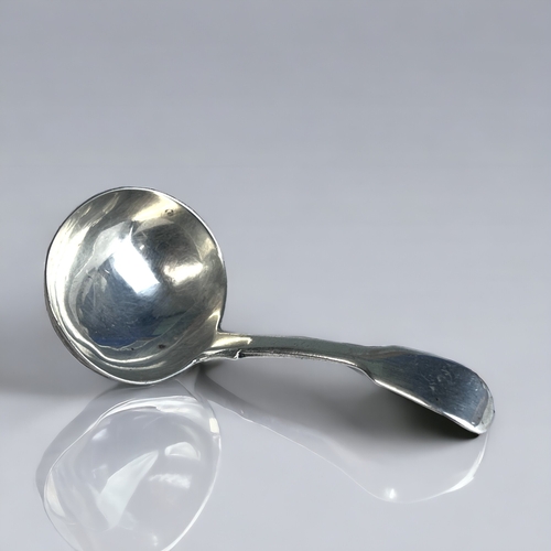 72 - A GEORGIAN SILVER CREAM LADLE.
London, 1823 hallmarks.
Possibly Robert Pinkney.
Length - 11cm
Approx... 