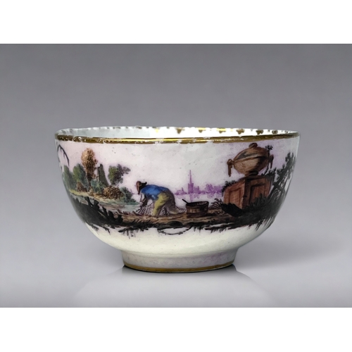 336 - AN 18th CENTURY CONTINENTAL PORCELAIN TEABOWL.
Hand painted in a Meissen style, depicting a fisherma... 