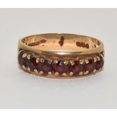 432 - 9ct Gold Vintage Garnet Half Eternity Ring. Size O 2.7g