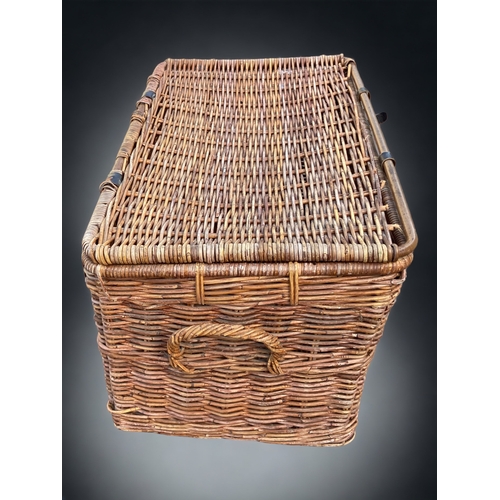 179 - A Large Vintage Wicker Blanket Chest, together with a basket. Size 90cmx56cmx56cm