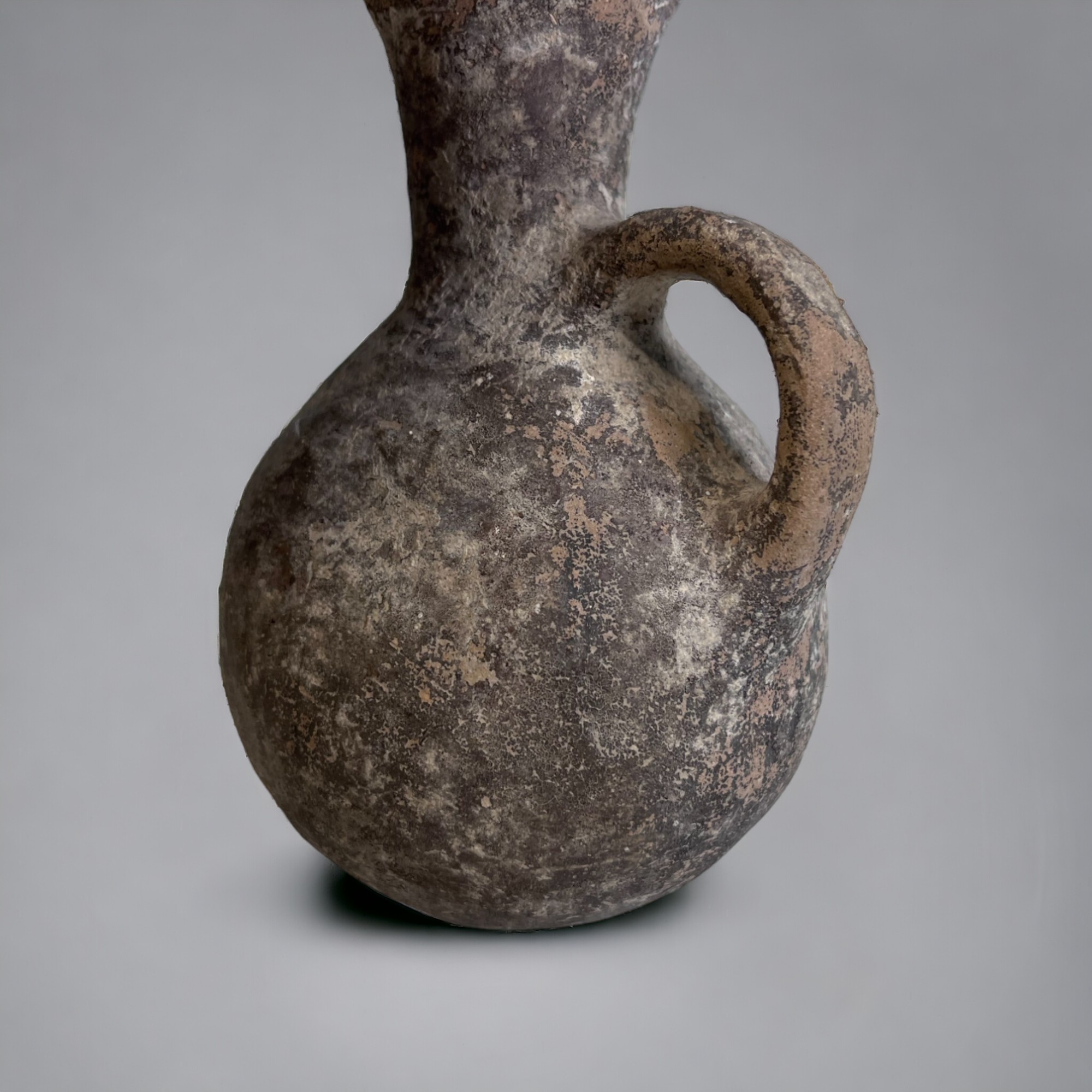 An Ancient Roman Terracotta Oil Flask/Jar 50AD-100AD Aryballos amphora ...