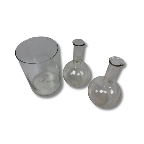 187 - Glass Laboratory Chemistry Vessels