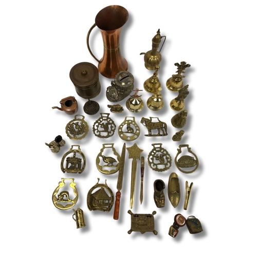 188 - Joblot of Brass & Copper Items - Including Horse Brasses and other Collectables