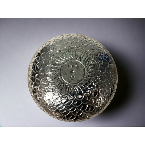 185 - Two Burmese silver containers.
Stylised designs.
'925' & silver marks.