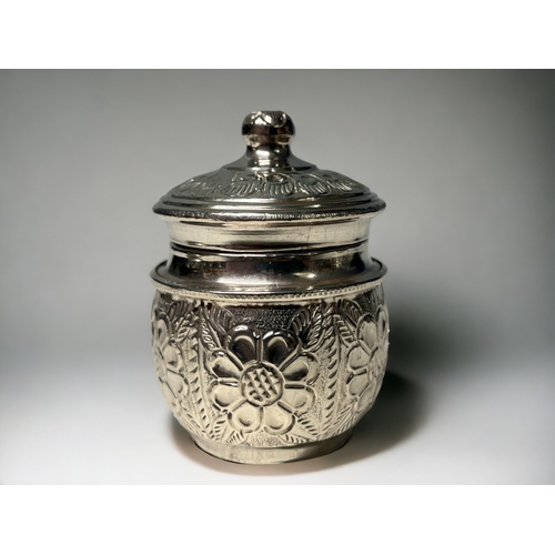 185 - Two Burmese silver containers.
Stylised designs.
'925' & silver marks.